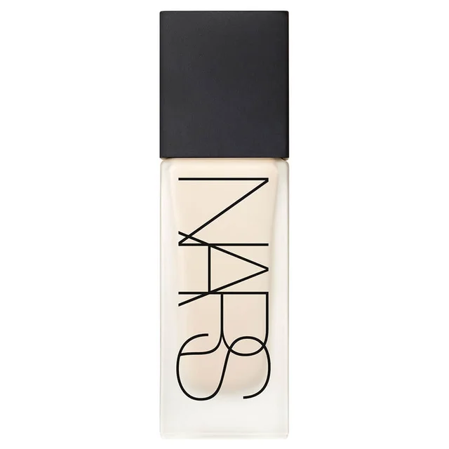 NARS Cosmetics All Day Luminous Weightless Foundation
