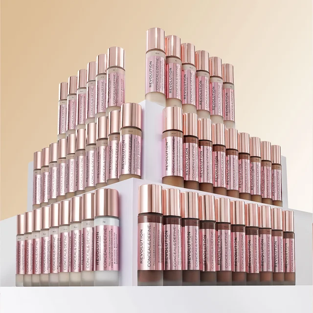 Makeup Revolution Conceal & Define Foundation (Verschiedene Farbtöne)
