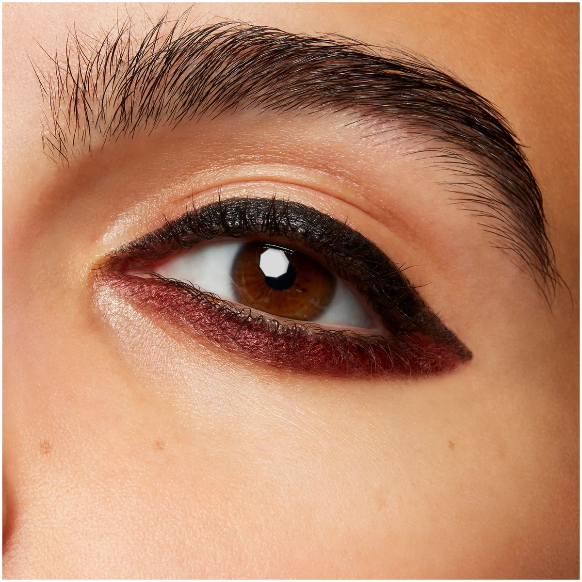 Makki Ultrapräziser Flüssig-Eyeliner In Tiefschwarz – Langanhaltend, Wasserfest & Mit Feiner Spitze Für Präzise Linien