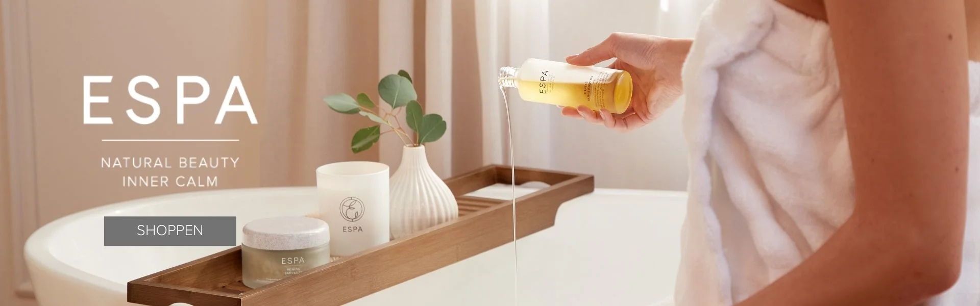 Entdecke mit ESPA natürliche Pflegeprodukte für Gesicht und Körper sowie Aromatherapien, die die Sinne beleben. Tauche ein in die Wellness-Welt!